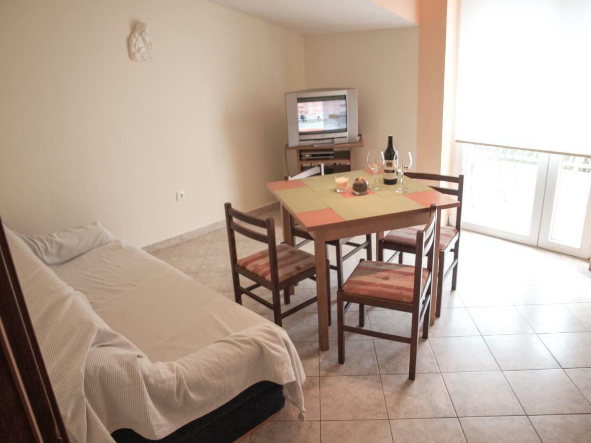 Apartment Pletikosic Kaštela Esterno foto