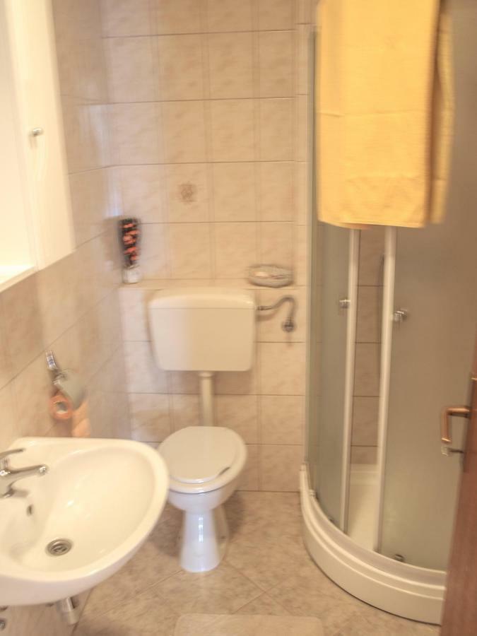 Apartment Pletikosic Kaštela Esterno foto