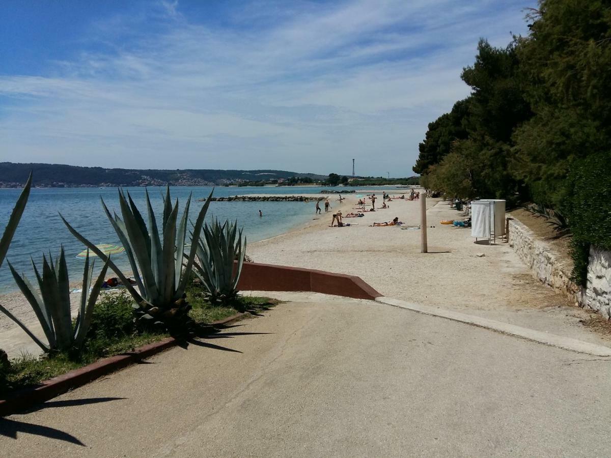 Apartment Pletikosic Kaštela Esterno foto